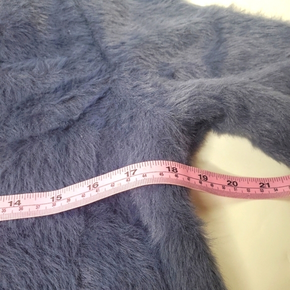 J.O.A. Large Fuzzy Shirt Blue - Picture 4 of 5